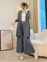 Plissé Longline Travel Cardigan